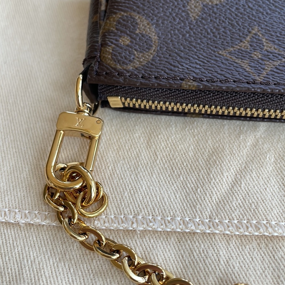 Authentic Louis Vuitton multi pochette accessories with BLACK NYLON STRAP !! - Picture 14 of 15